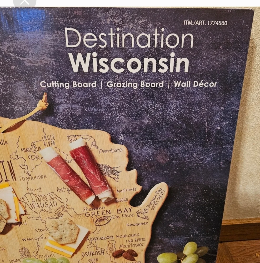Totally Bamboo Destination Wisconsin State Shaped Serving and Cutting Bo…